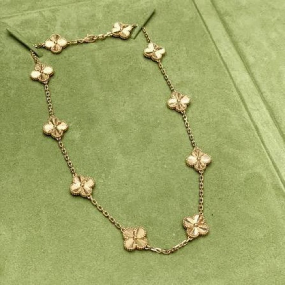 Clover Motif Necklace, Sterling Silver with Gold -10 Motif